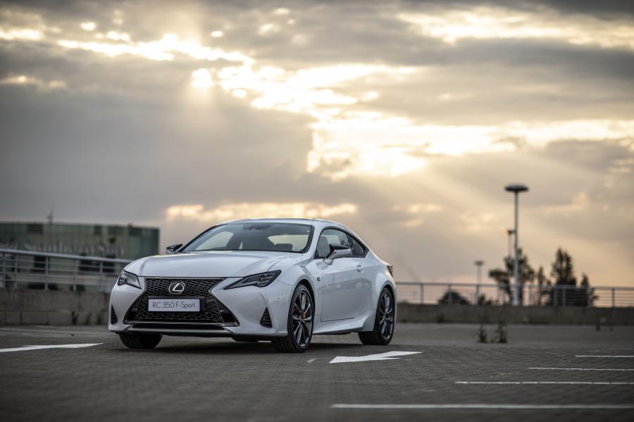  Lexus RC350 F-Sport 2019 года  (ZA) (фото 6 из 25)